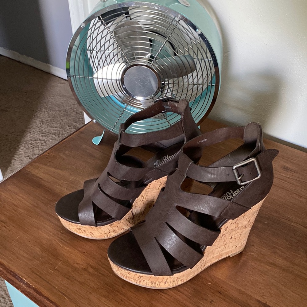 Brown Caged Wedges